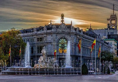 Madrid: Prado Museum Ticket & City Sights Audio Tour - photo 2