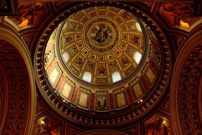 Budapest: St. Stephen's Basilica Ticket & City Walk Audio Tour - photo 2