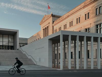 Берлін: Квиток до музею Neues та аудіоекскурсія з міською прогулянкою