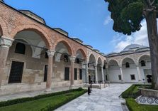Library of the Ahm...