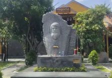 Memory Statue ...