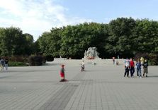 Мемориал жертвам...
