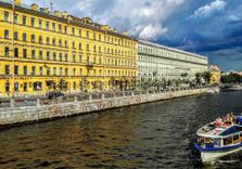 Площадь Ломоносова