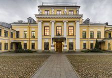 Дворец Бобринских