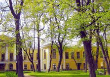 Сад дворца Бобринских