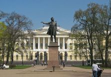 Площадь Искусств