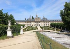 Royal Palace ...
