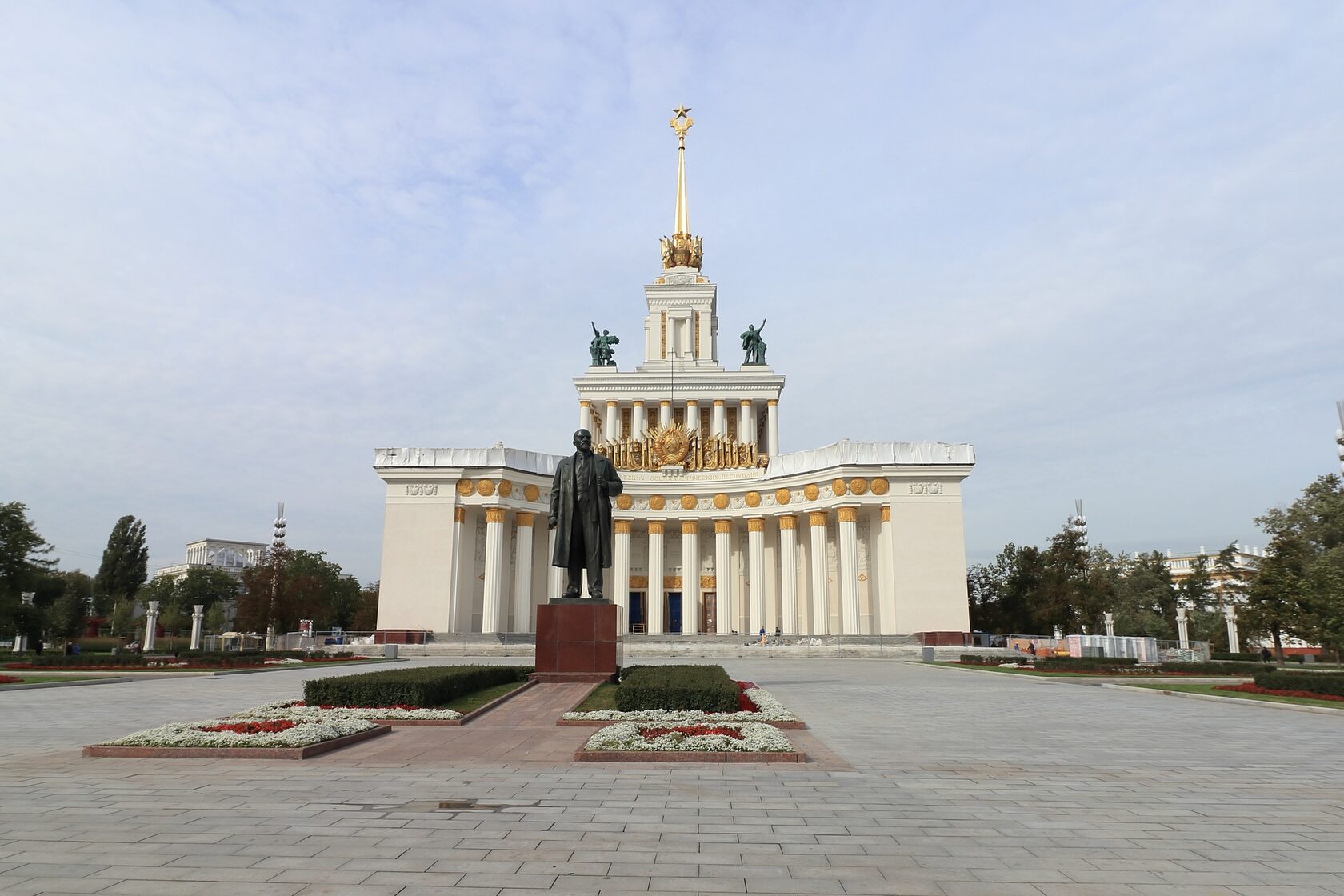 Что посмотреть на ВДНХ: достопримечательности, куда сходить