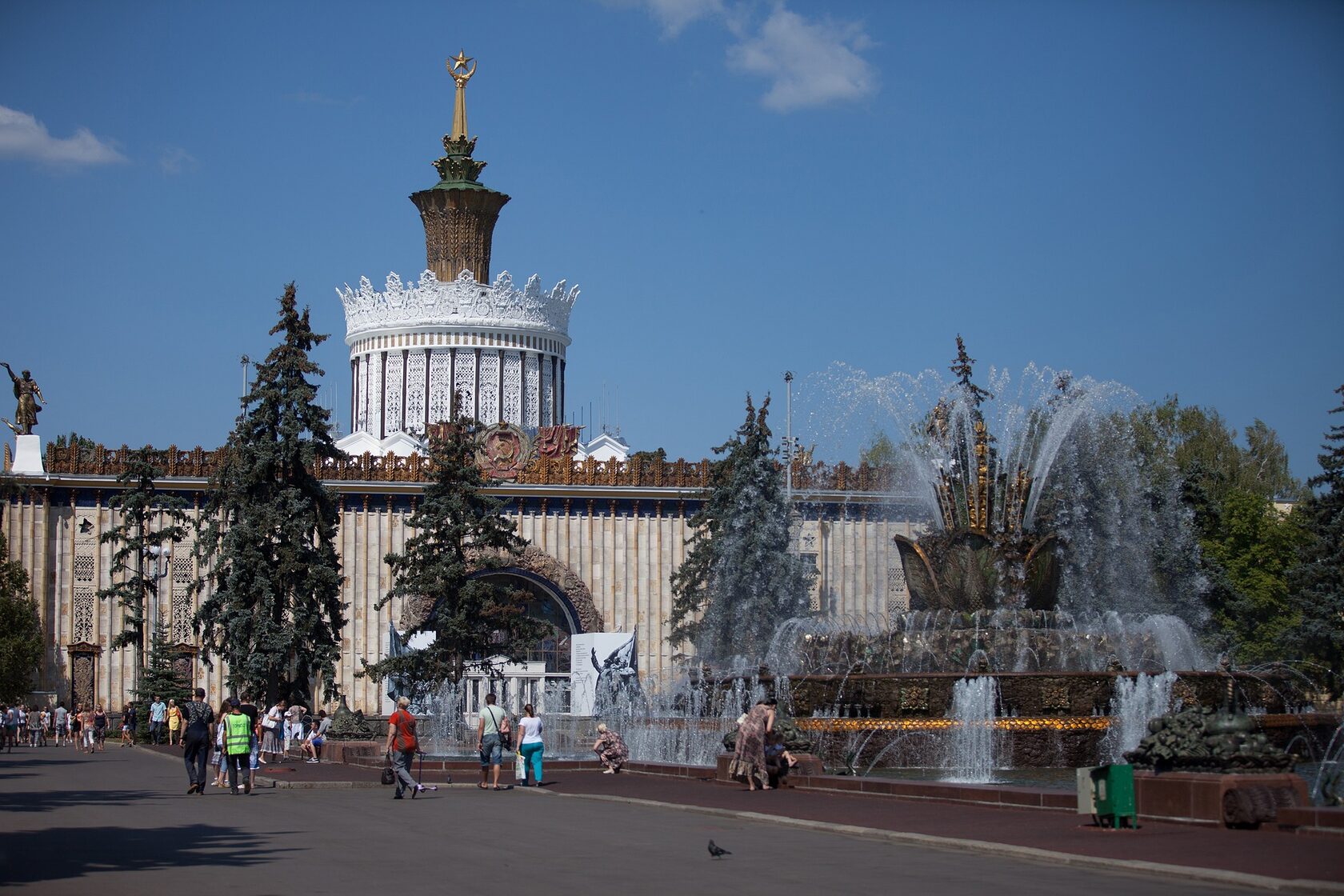 Что посмотреть на ВДНХ: достопримечательности, куда сходить